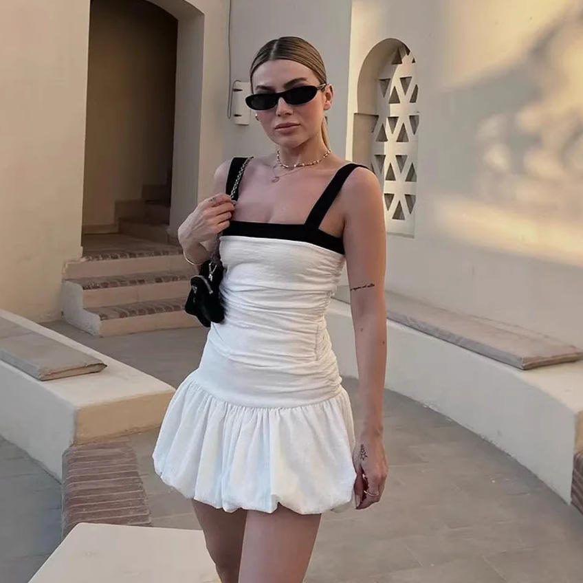 Classic Edge Contrast Strap Dress