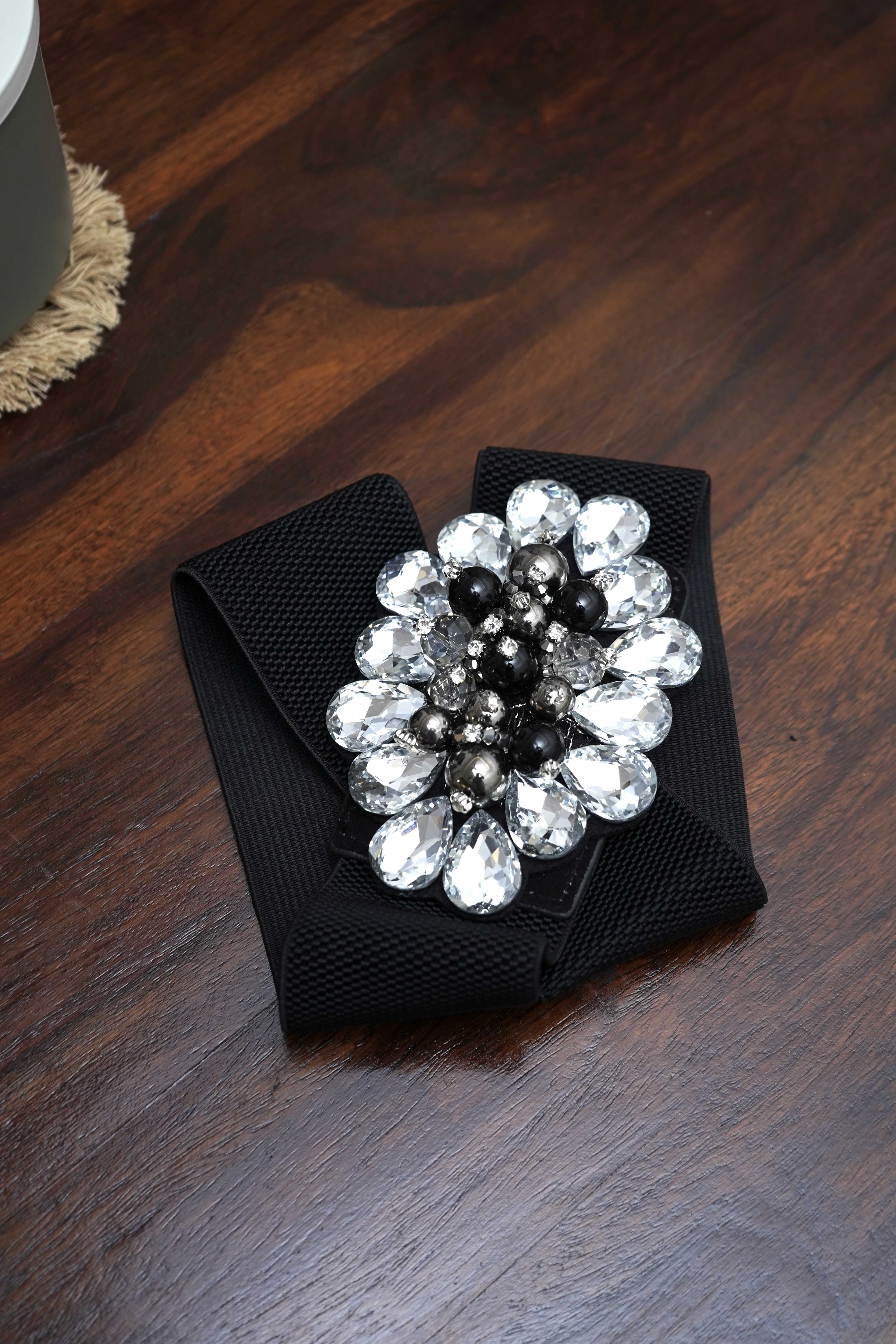 The Silver Nebula Label Belt