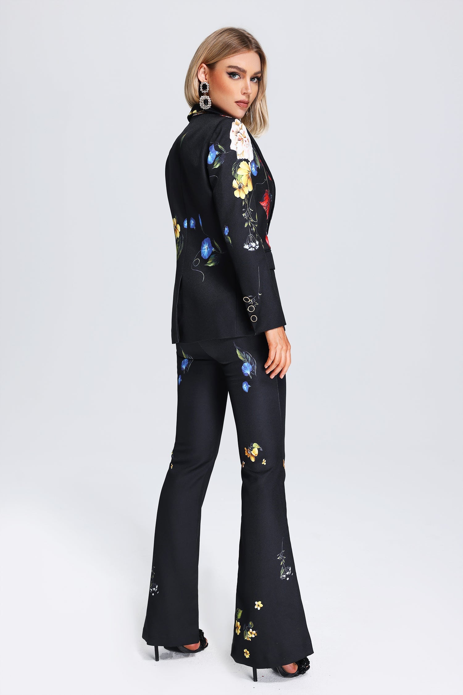 Amara Floral Printed Label Blazer Set